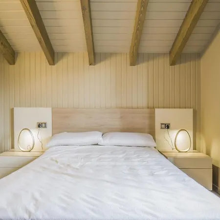 Apartamento Tpa En 5 Personas Zona Com. Y Piscina *